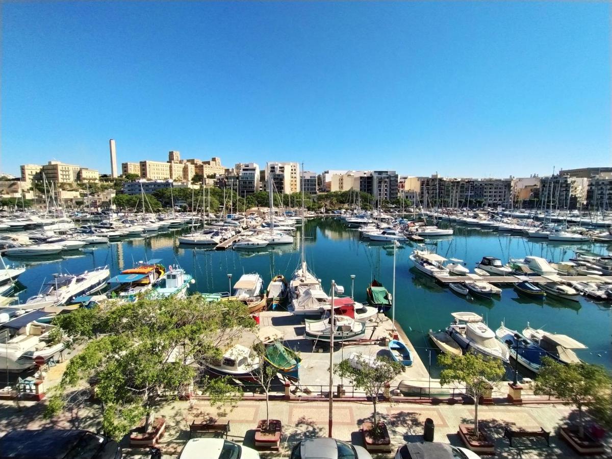 2 Bedroom, Central And Spacious Apartment With Sea View - 2 Msida Esterno foto