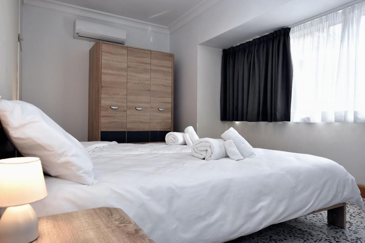 2 Bedroom, Central And Spacious Apartment With Sea View - 2 Msida Esterno foto