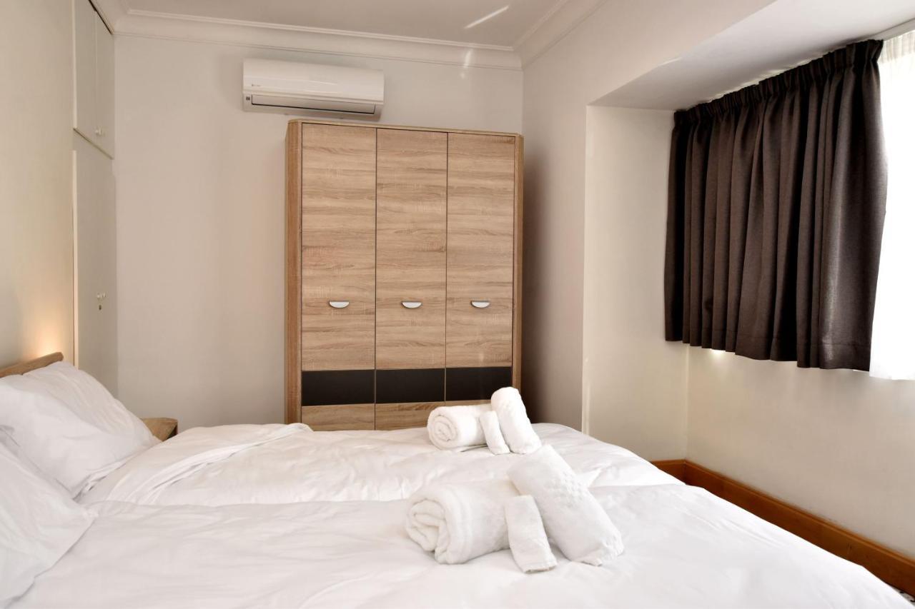 2 Bedroom, Central And Spacious Apartment With Sea View - 2 Msida Esterno foto